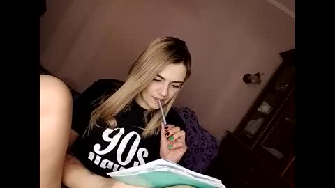 KrissSexi online show from 3, 3, 2025