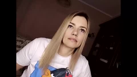 KrissSexi online show from 5, 3, 2025