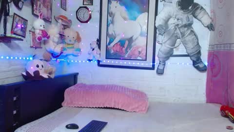 Snapshot of krisstal703358 chatting on 10, 2, 2026 krisstal703358 online show from 10, 2, 2026