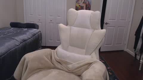 Snapshot of krissy2024 chatting on 15, 6, 2026 Krissy online show from 15, 6, 2026