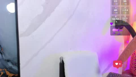 Snapshot of kristal_blond chatting on 9, 10, 2025   online show from 9, 10, 2025