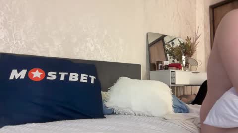 KristenFlame online show from 7, 1, 2025