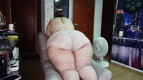 Snapshot of kristenhill1 chatting on 21, 10, 2025 Kristen online show from 21, 10, 2025