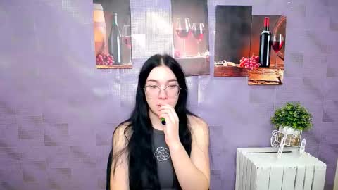 Snapshot of kristenx_x chatting on 27, 10, 2025 Kristen online show from 27, 10, 2025