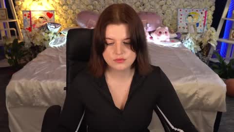 kristifoxy online show from 5, 4, 2026