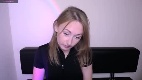 Snapshot of kristinahech_ chatting on 27, 9, 2025 Kristi online show from 27, 9, 2025