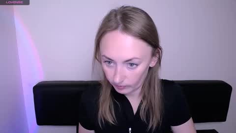 Snapshot of kristinahech_ chatting on 28, 9, 2025 Kristi online show from 28, 9, 2025