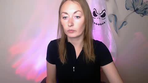 Snapshot of kristinahech_ chatting on 9, 10, 2025 Kristi online show from 9, 10, 2025