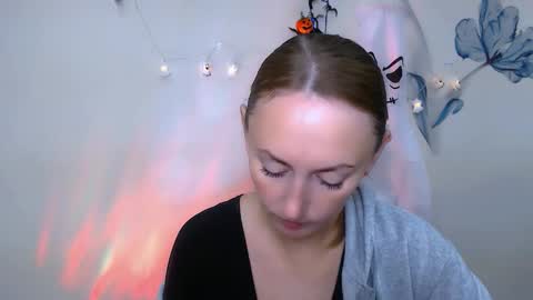 Snapshot of kristinahech_ chatting on 13, 10, 2025 Kristi online show from 13, 10, 2025