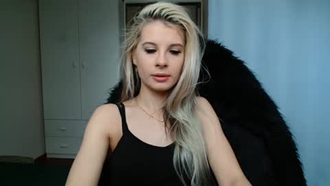 KristineAmore online show from 1, 7, 2026