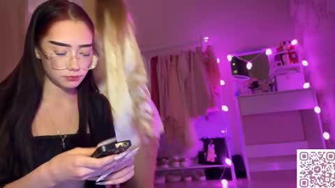 Snapshot of krohka111 chatting on 2, 3, 2026 kroshka meow online show from 2, 3, 2026