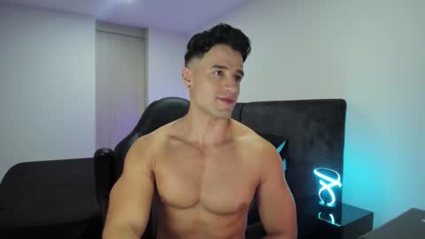 Snapshot of krops_ chatting on 10, 10, 2025 KROPS online show from 10, 10, 2025