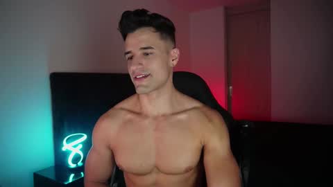 Snapshot of krops_ chatting on 21, 11, 2025 KROPS online show from 21, 11, 2025