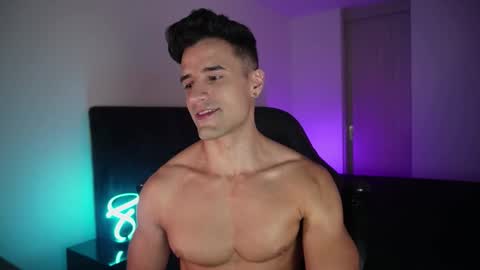 Snapshot of krops_ chatting on 25, 11, 2025 KROPS online show from 25, 11, 2025