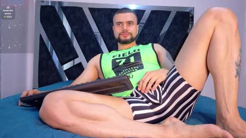 Kroy Wood online show from 15, 10, 2025