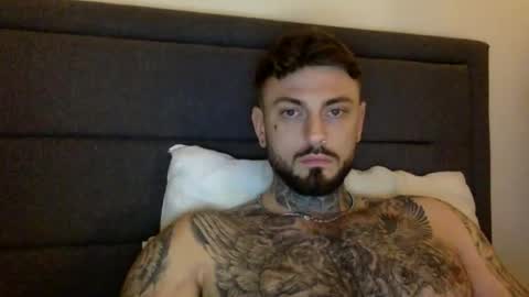 Snapshot of krxt13 chatting on 10, 11, 2025 krxt13 online show from 10, 11, 2025