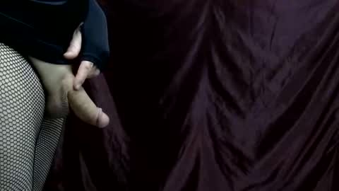 Krystalkummingss online show from 13, 11, 2025