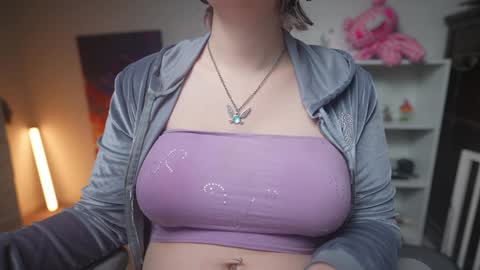 Krystal Syx online show from 3, 2, 2025