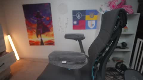 Krystal Syx online show from 3, 3, 2025