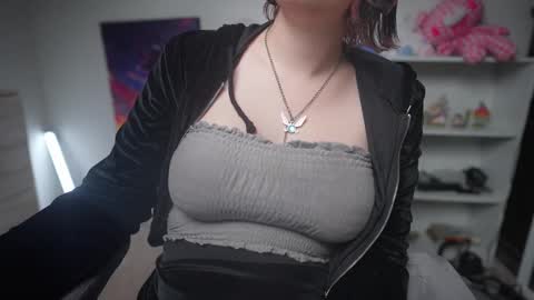 Krystal Syx online show from 8, 3, 2025