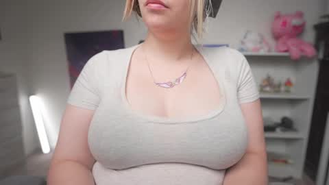 Krystal Syx online show from 2, 10, 2025