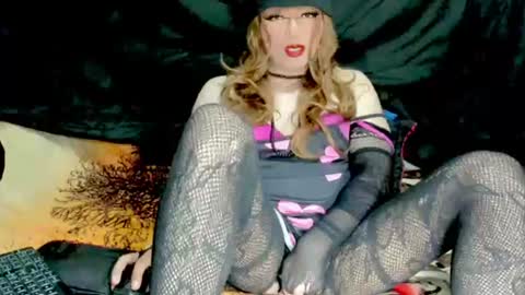 Snapshot of krystarxxx chatting on 17, 7, 2026 kryxtal online show from 17, 7, 2026