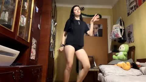 Snapshot of krystleprzygocki chatting on 10, 2, 2026 Mira online show from 10, 2, 2026