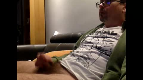 krzysztof1977 online show from 4, 2, 2025