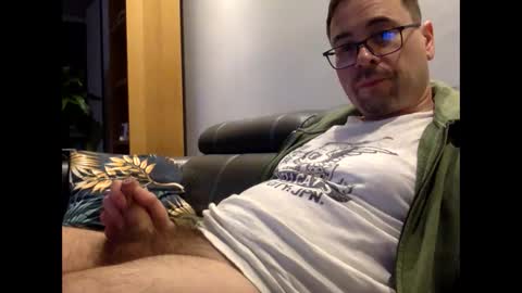 krzysztof1977 online show from 5, 3, 2025