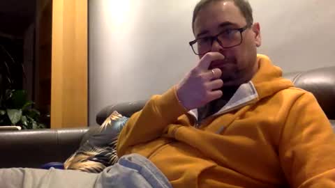 Snapshot of krzysztof1977 chatting on 3, 2, 2026 krzysztof1977 online show from 3, 2, 2026