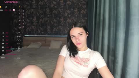 Ksenia online show from 28, 9, 2025