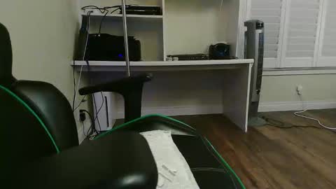 Kevin online show from 2, 12, 2025