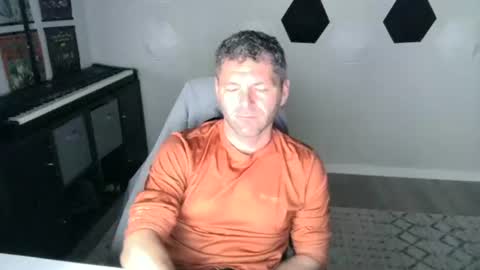 Snapshot of kuk_you chatting on 15, 11, 2025 kuk_you online show from 15, 11, 2025