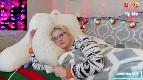 Samantha online show from 4, 11, 2025