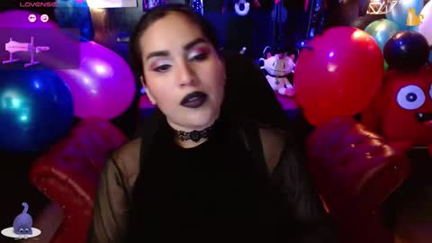 Fetiche Woman online show from 9, 9, 2025