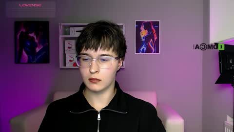 Snapshot of kyleberry_ chatting on 4, 11, 2025 kyleberry_ online show from 4, 11, 2025