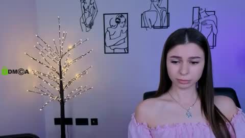 Snapshot of kylie_angel3 chatting on 1, 8, 2026 Kylie loves u online show from 1, 8, 2026
