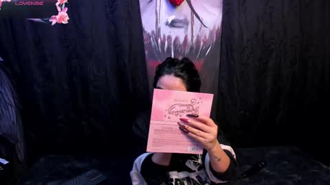 submissive demon Please help me to reach 500 thumbs up online show from 26, 9, 2025