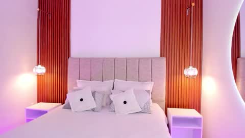 kloe sofia online show from 9, 10, 2025