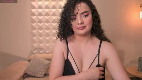 Kylie Jenkins online show from 8, 11, 2025