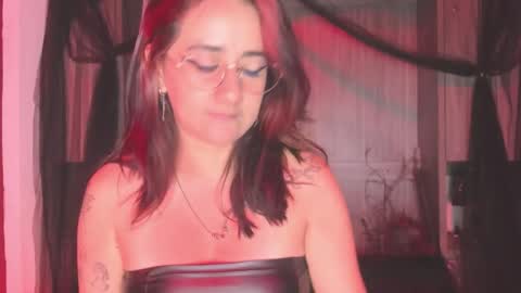 K Y L I E online show from 19, 12, 2025