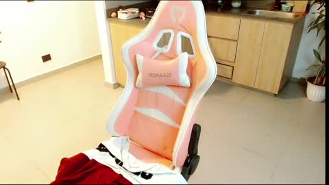 KYLIE QUEEN online show from 9, 5, 2026