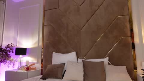 Kylie  online show from 13, 2, 2025