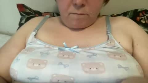 Snapshot of kylorencat chatting on 9, 2, 2025 KYLO online show from 9, 2, 2025