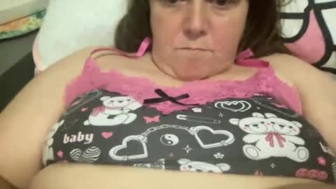 Snapshot of kylorencat chatting on 11, 11, 2025 KYLO online show from 11, 11, 2025