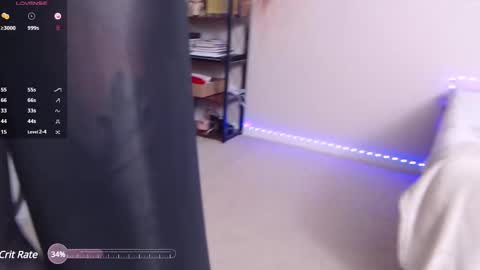 Lily Paw  online show from 15, 2, 2025