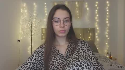 Margo  online show from 19, 12, 2025