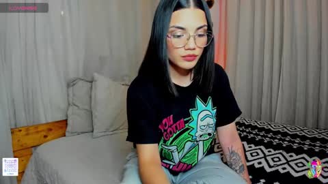 Snapshot of la_briela chatting on 19, 1, 2025    Help me reach 50 likes online show from 19, 1, 2025