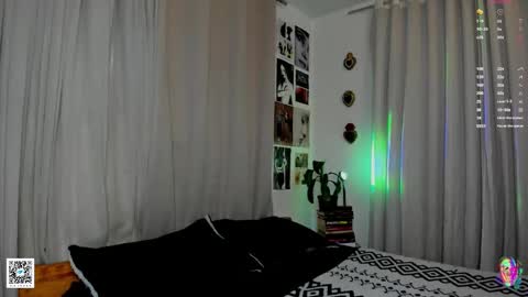 Snapshot of la_briela chatting on 2, 2, 2025    Help me reach 50 likes online show from 2, 2, 2025