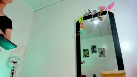 Snapshot of la_ratona_1 chatting on 1, 8, 2026 AriSaray online show from 1, 8, 2026